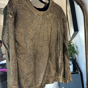 Super cute inc metallic gold sweater